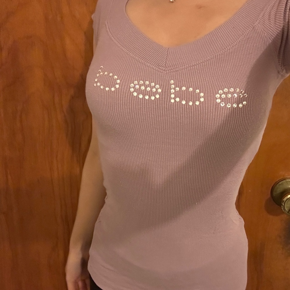 Bebe light lavender short sleeve logo top XXS